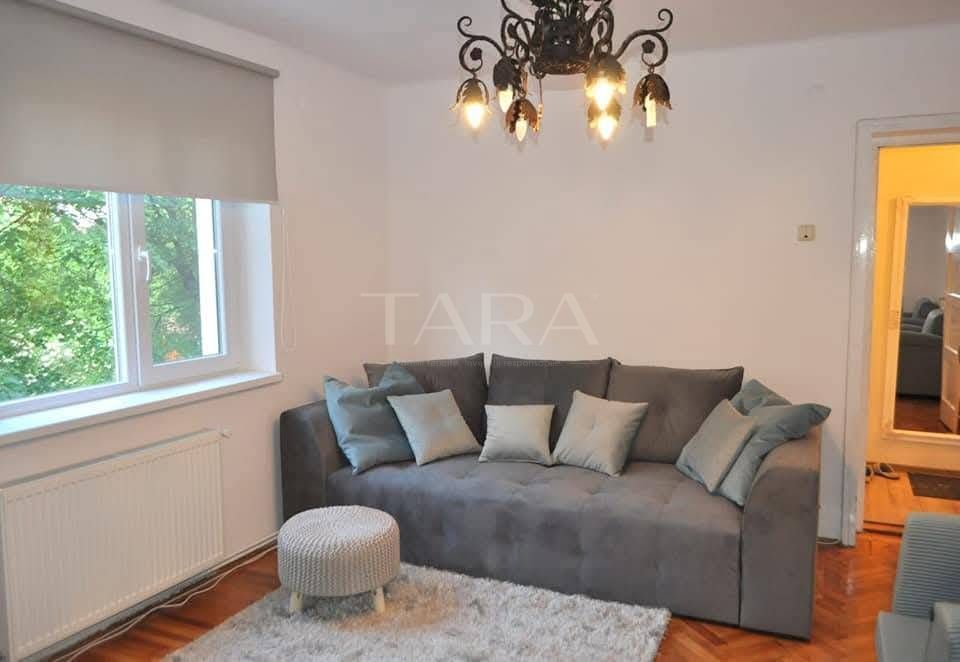 Apartament cu 2 camere, complet renovat, zonă Centrala. - Poză 2