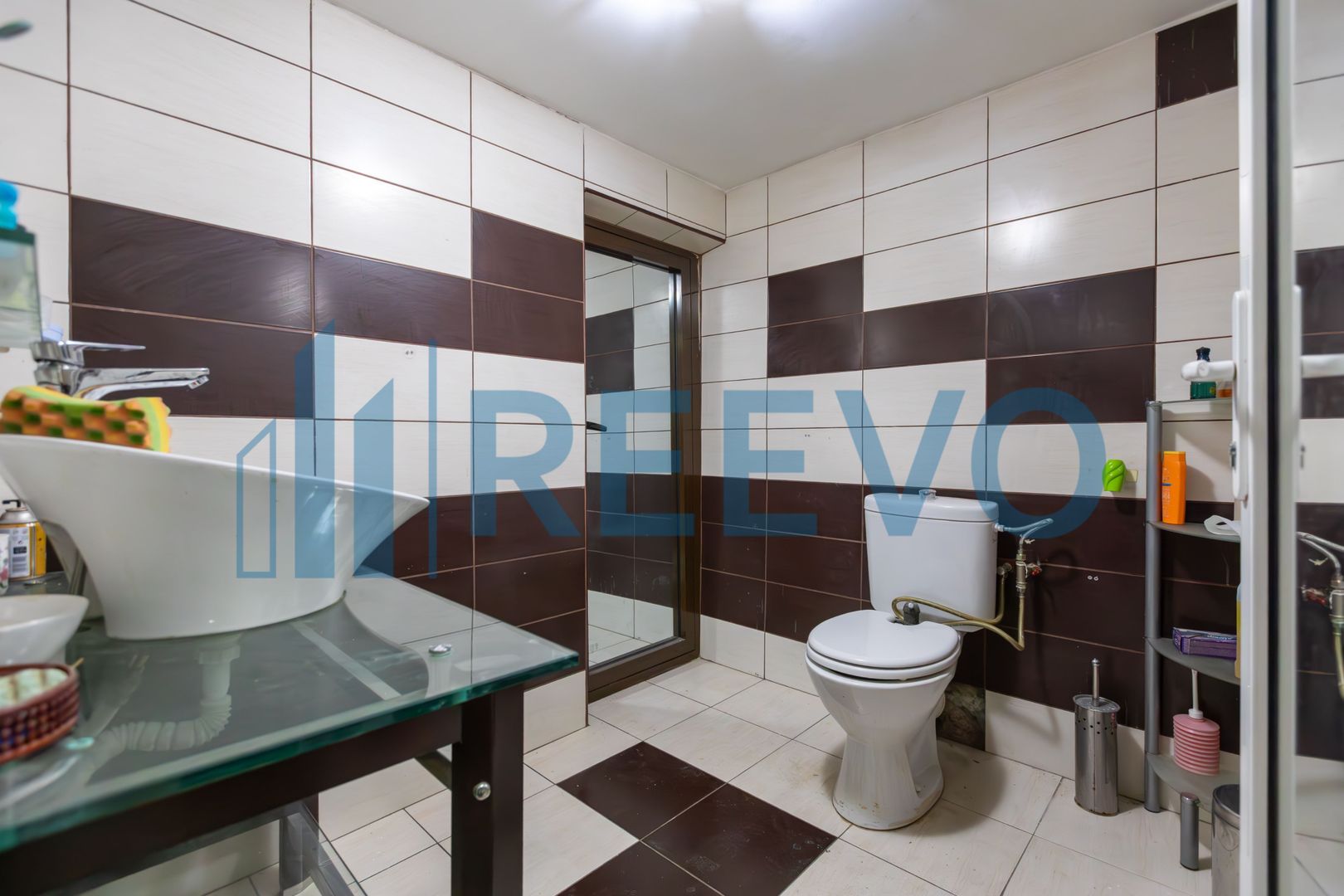 Clădire și teren de investiție, central Roman - Poză 36