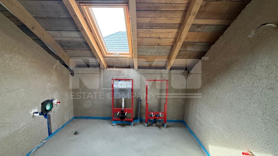 Casă semifinisată în Horodnic de Sus | 203 mp | Teren 1.000 Mp - Poză 11