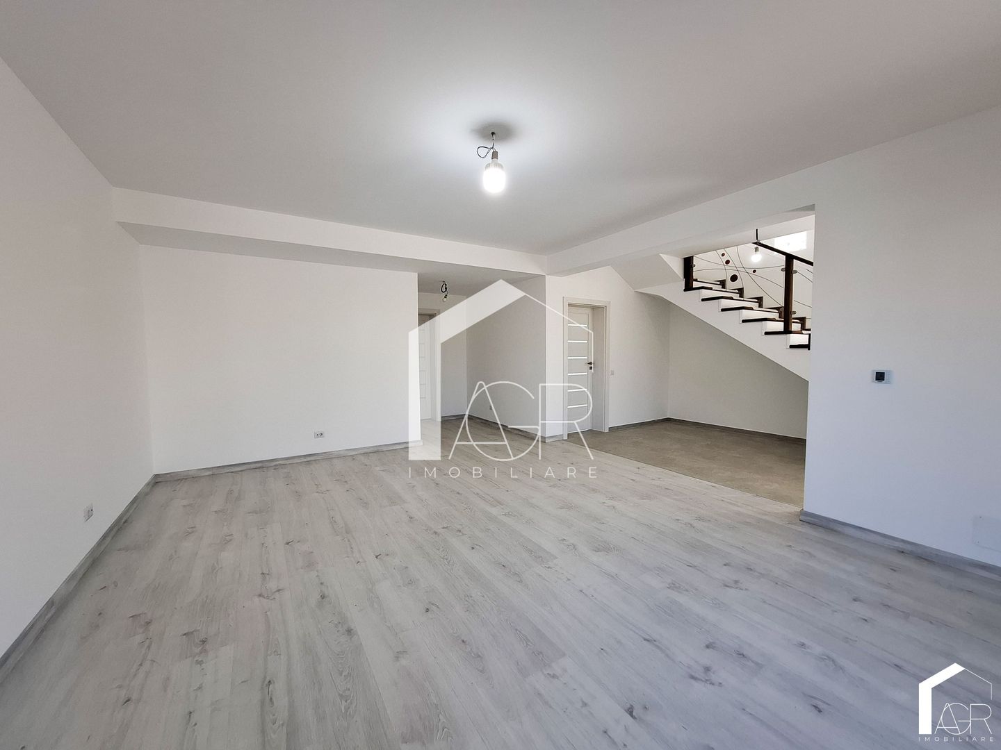 Vila P+1E, cu 5 camere, Paulesti - Poză 4