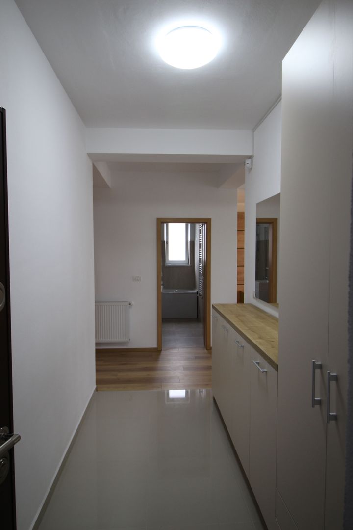 APARTAMENT DEOSEBIT - Poză 13