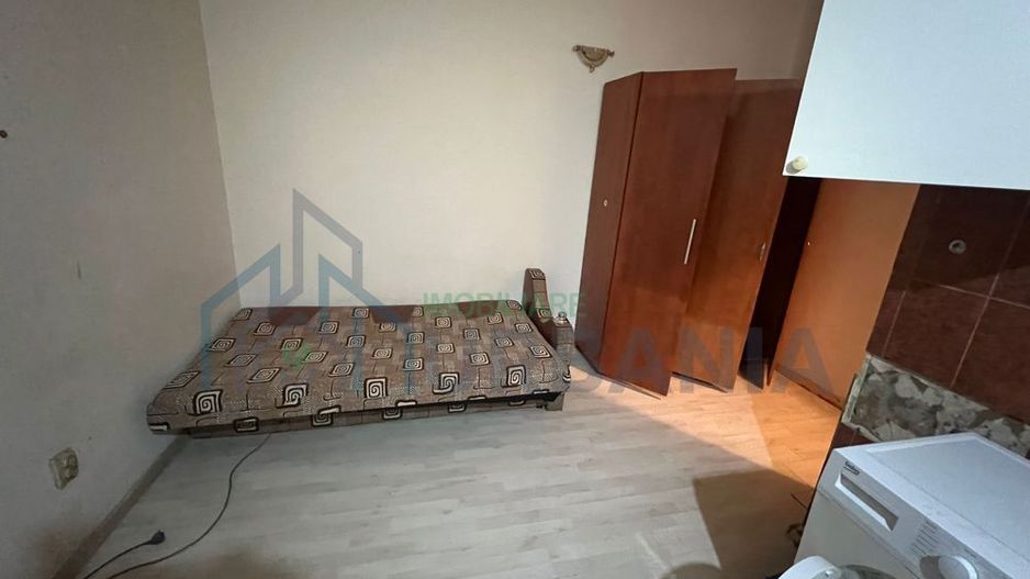 Garsoniera zona Bularga 900 lei - Poză 5