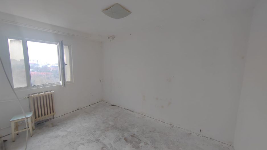 Garsoniera ieftina cu vedere la parc - Poză 3