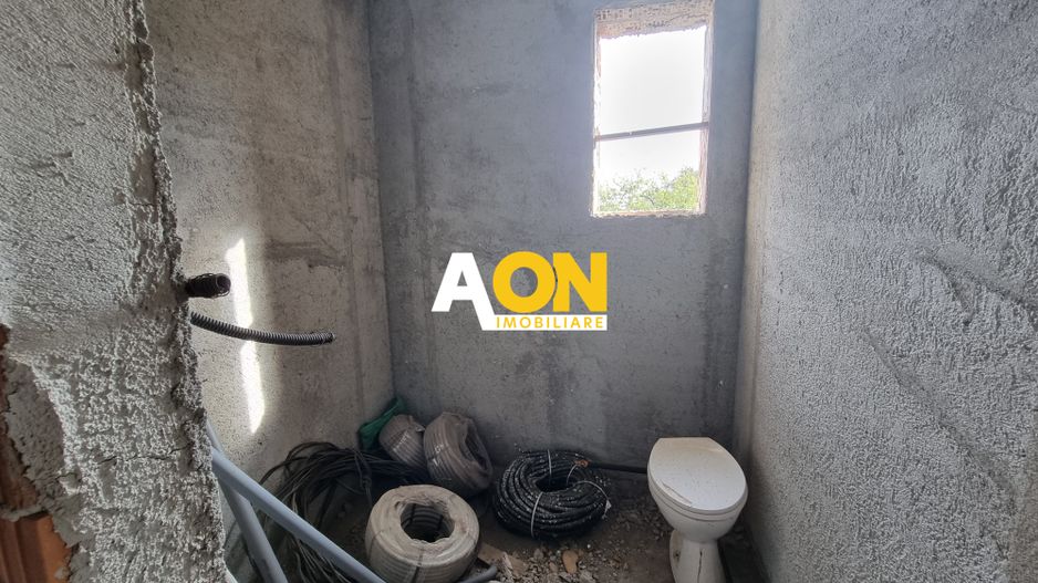 Casa la rosu,2100 mp teren,zona Micesti - Poză 10