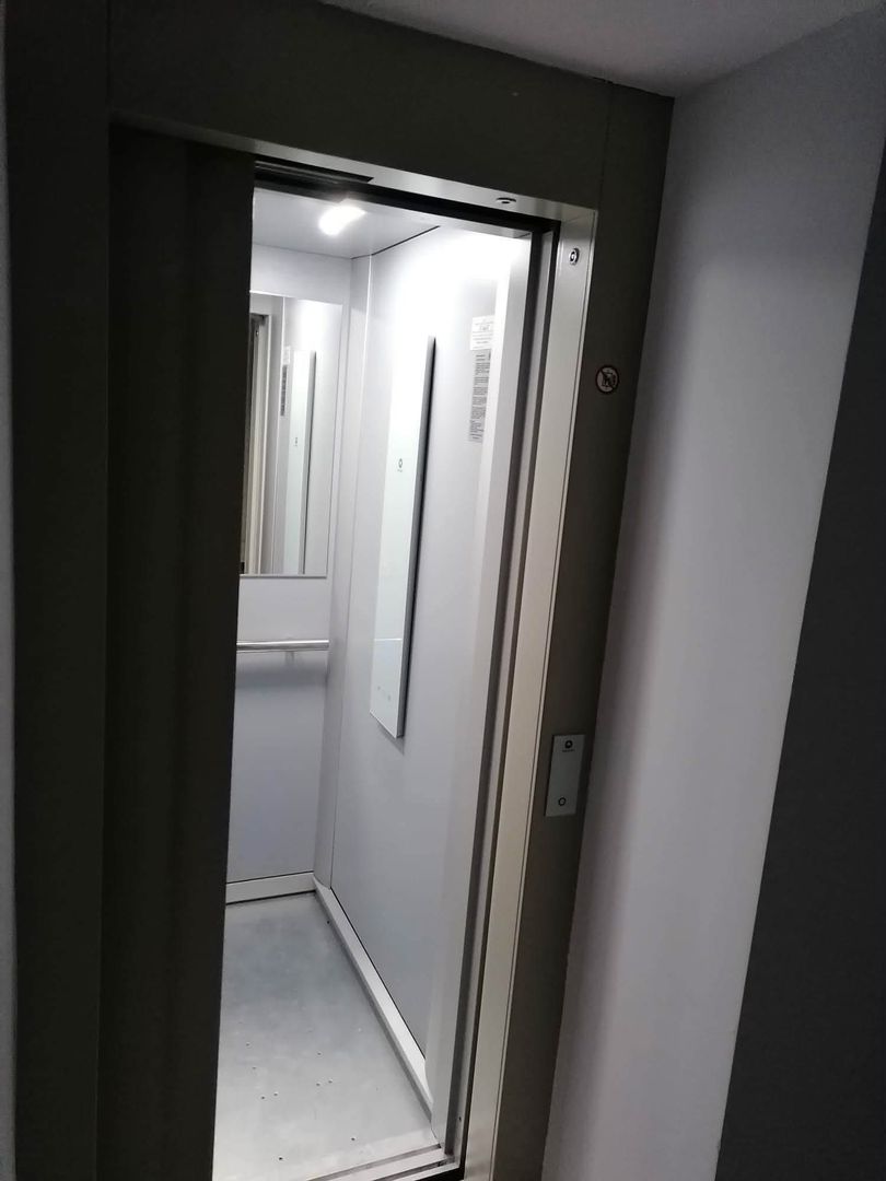 Apartament 60 mp utili +10 mp terasa mobilat/utilat + loc parcare - Poză 6