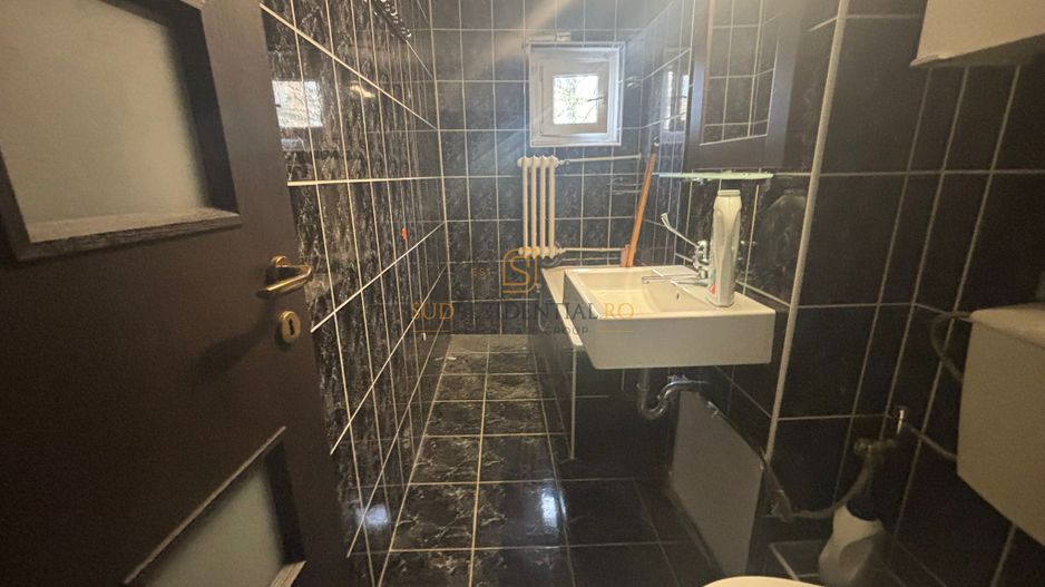 Apartament 2 camere de vânzare, Parcul Tineretului, Str. Pridvorului - Poză 7