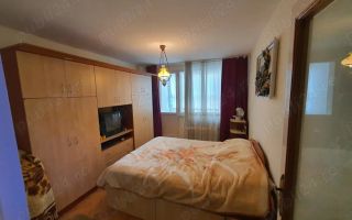 BRASADAS vinde ap 3 cam 75 mp etaj 8/10. - Poză 1