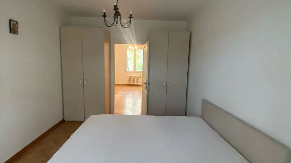 Particular, inchiriez Apartament de 2 camere, Str Calea Floreasca, vis a vis de blocurile One - Poză 1