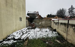 Casa ULTRACENTRAL singur in curte - Poză 4