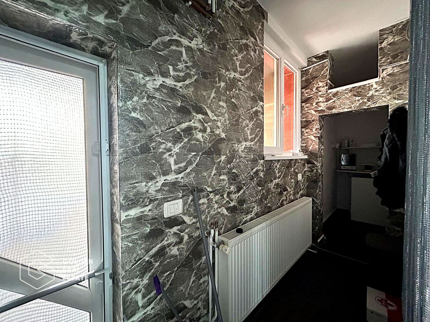 Spatiu comercial cu intrare stradala, zona Vlaicu-Lebada - Poză 10