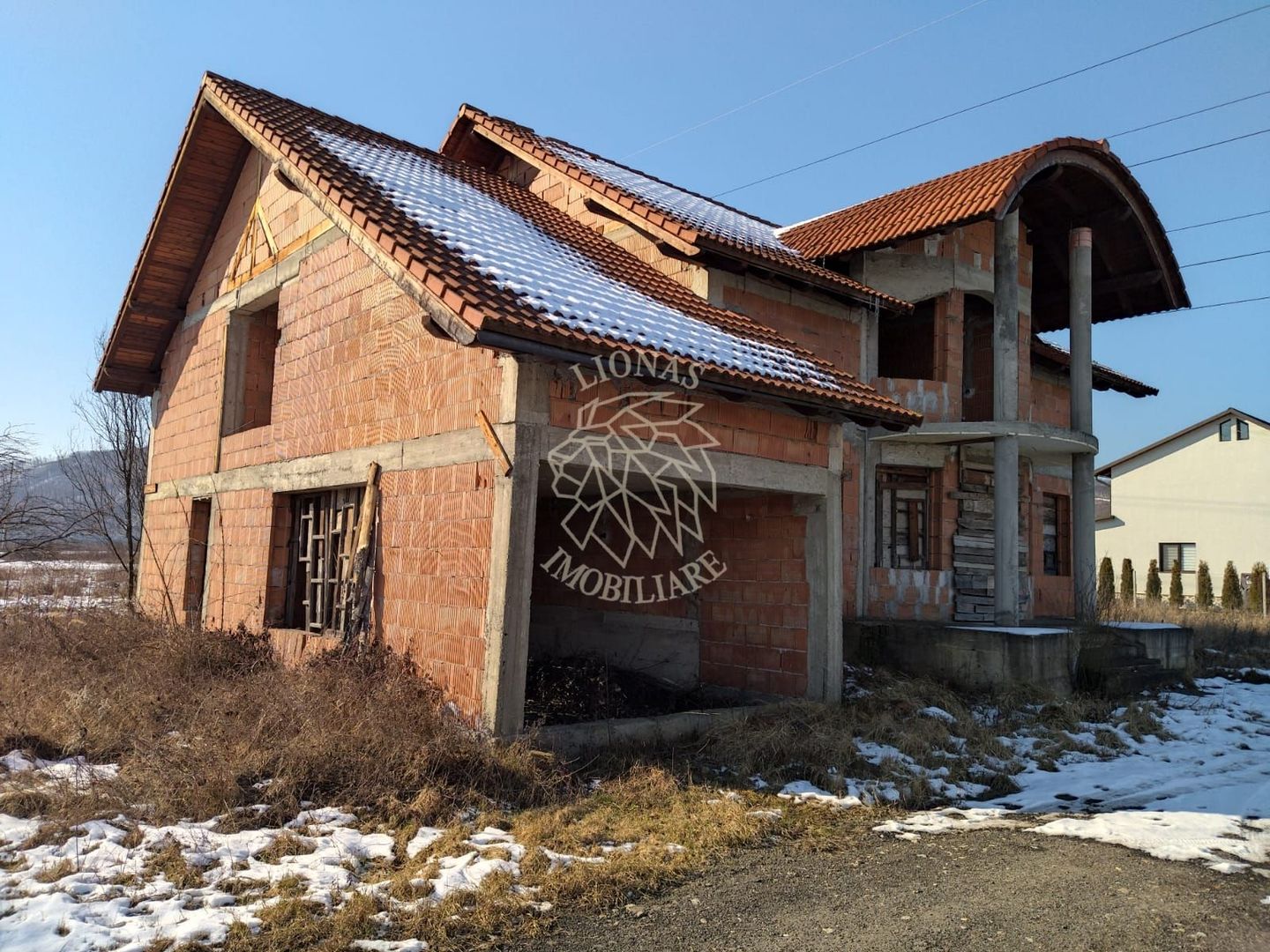 Casa/ Vila la Rosu- 365mp-1000 mp teren- regim P+1- Zona Viisoara - Poză 1