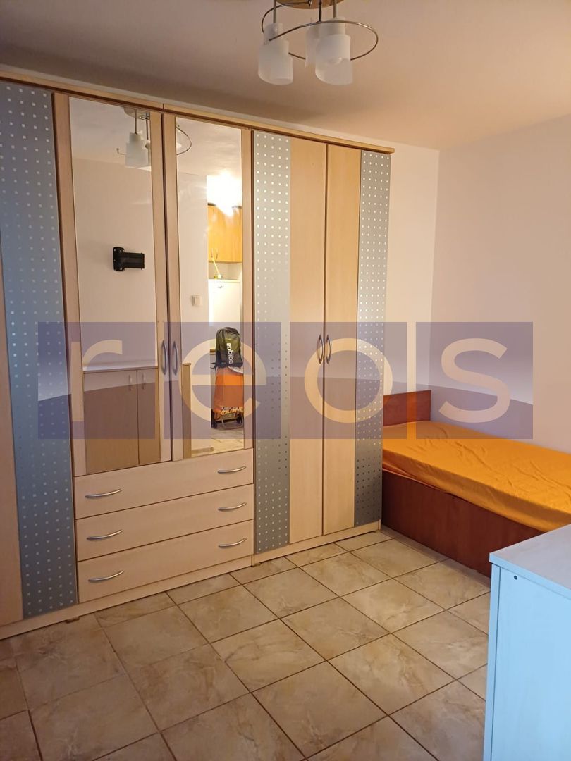 VANZARE GARSONIERA | SEMIDECOMANDATA | ZONA 1 DECEMBRIE 1918 - Poză 1