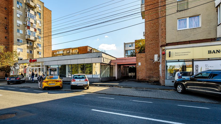 Spațiu comercial cu vitrină de 20 m, Micalaca Arad. - Poză 3