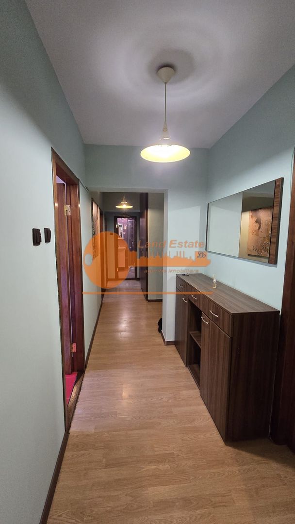 Apartament cu 4 camere in zona Lacul Tei - Bloc Reabilitat - Poză 8