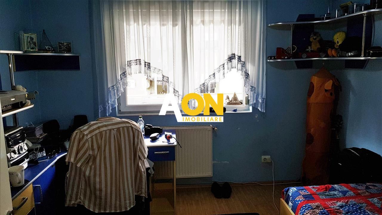 Apartament 4 camere, 78 mp utili, et.1, cu garaj si boxa - Poză 11