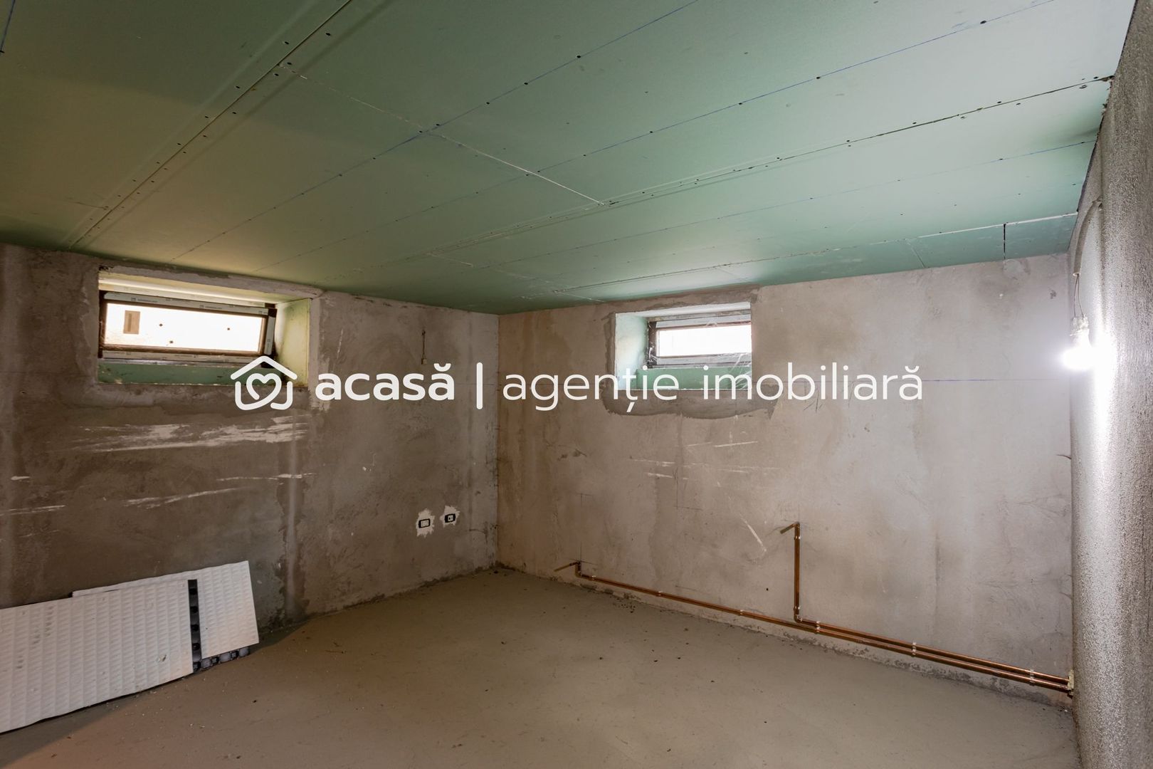 Casă / Vilă semifinisată cu destinații multiple zona centrală - Poză 13