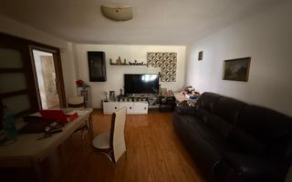 Ap 3 camere 60 mp + curte 18 mp și loc de parcare - Poză 4