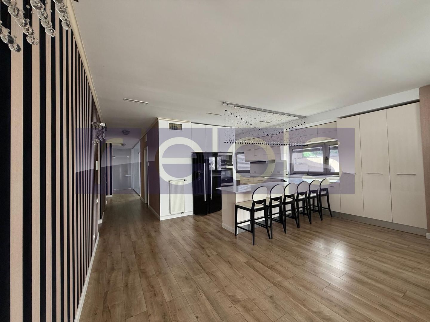 VANZARE PENTHOUSE DEOSEBIT 181MP | TERASA 280MP | MOBILAT - UTILAT LUX - Poză 5