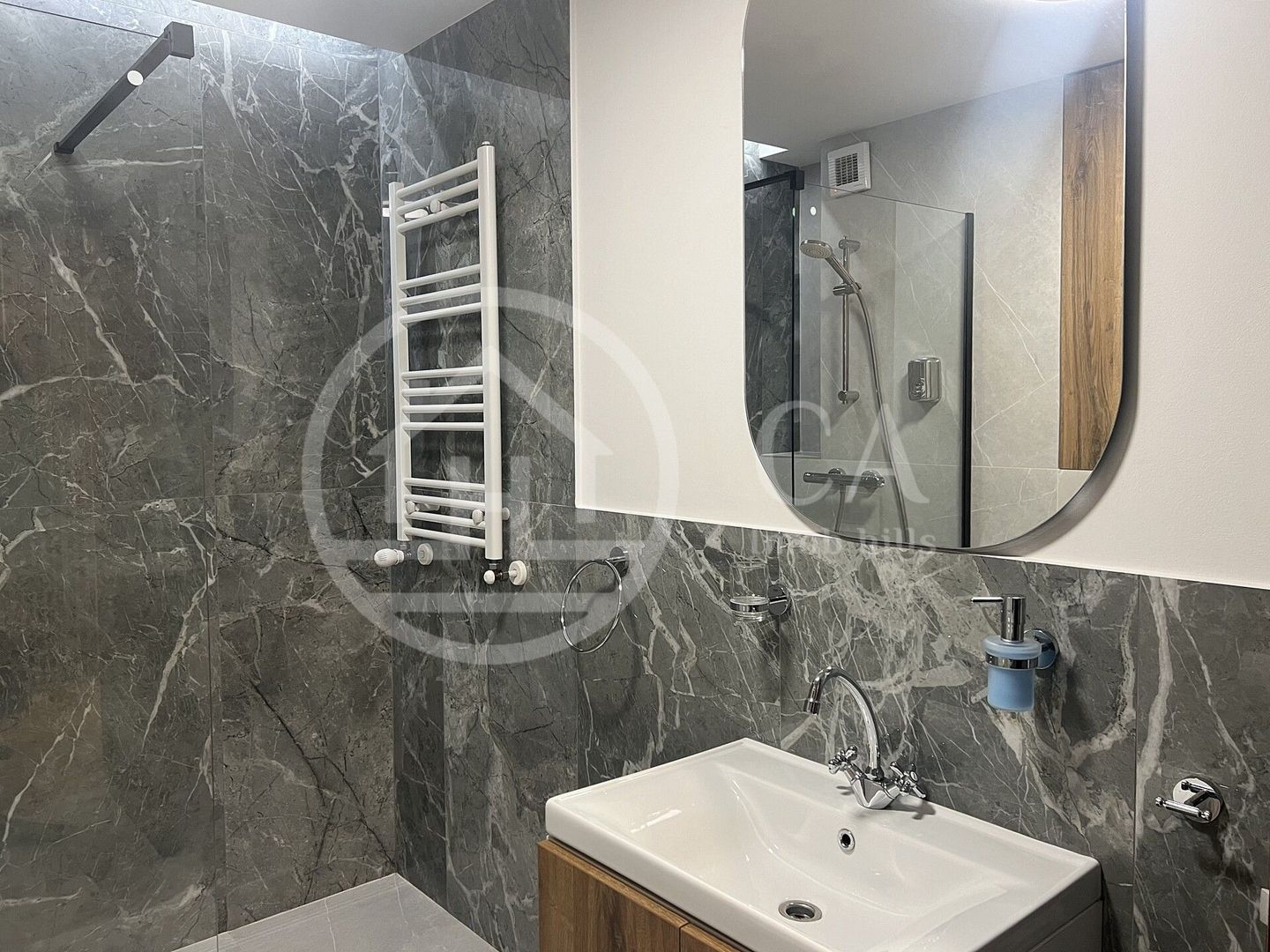 Apartament cu 2 camere de vanzare zona Republicii Oradea - Poză 6