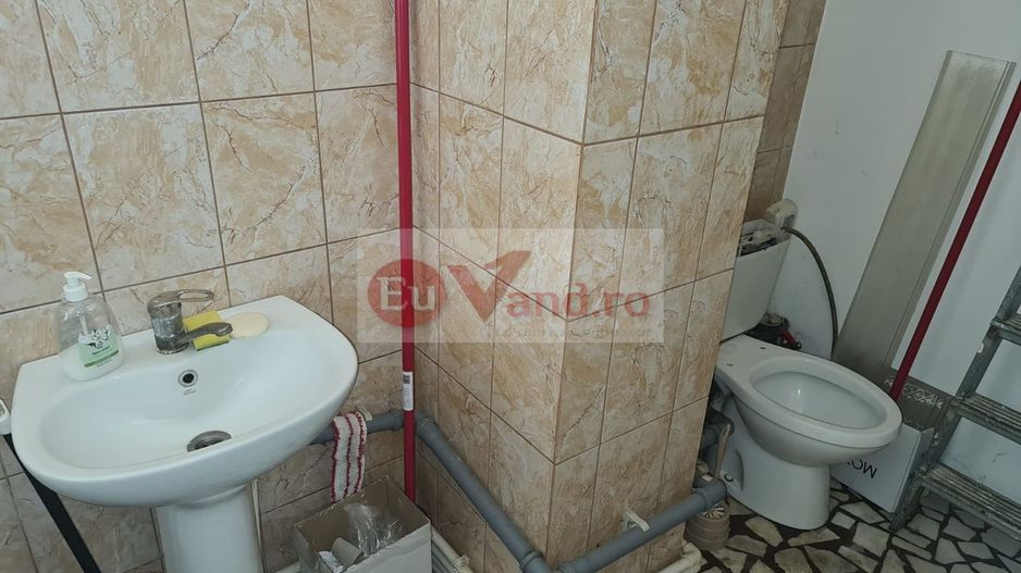De vanzare spatiu comercial cu 4 camere, Port, 85.000 euro - Poză 5