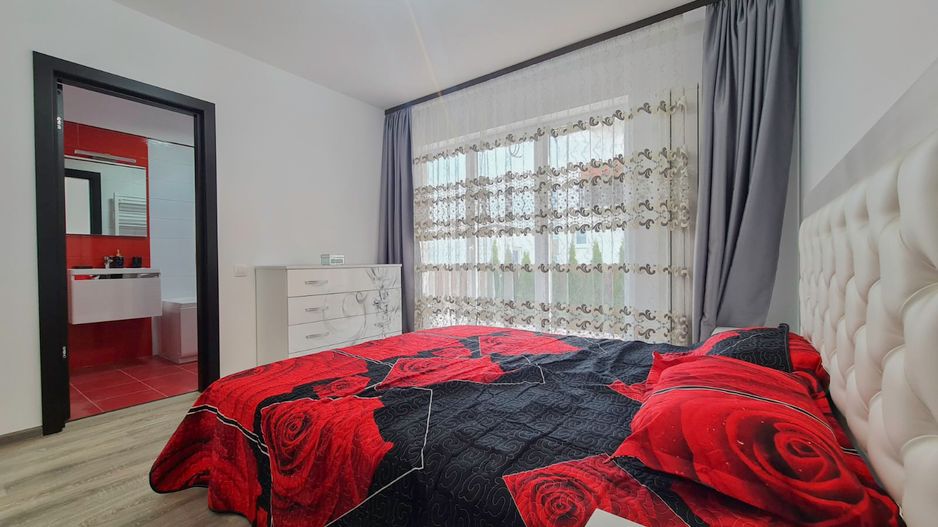 Apartament nou, mobilat și utilat - 3 camere, 2 bai și curte - Poză 13