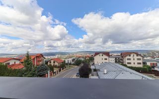 Oportunitate investitie! Vanzare casa cu 3 apartamente in Europa! - Poză 32