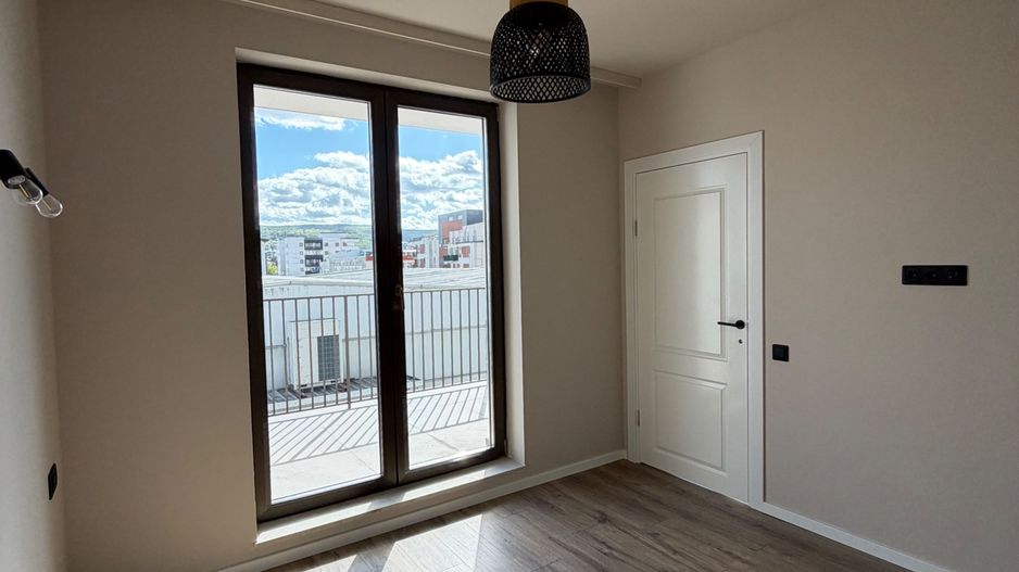 Apartament 2 camere, terasa, etaj intermediar, garaj, Eroilor - Poză 9