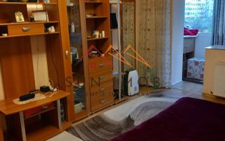 Apartament 3 camere, decomandat, central, renovat total, Campina - Poză 1