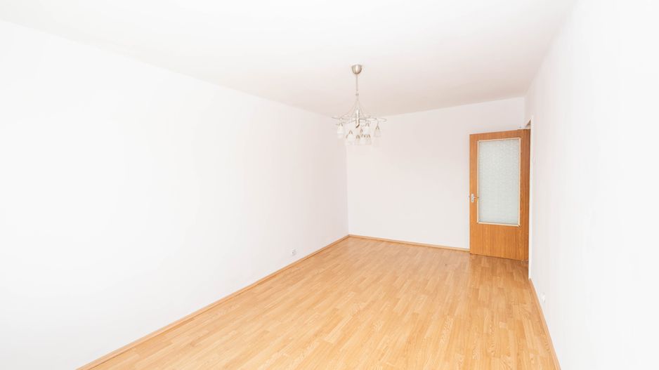 Apartament 3 camere 1980 decomandat Crangasi 2 bai loc parcare - Poză 7