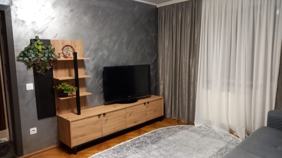 Apartament cu 2 camere, zona Tribunal - Papadie, prima inchiriere - Poză 3
