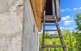 CASĂ GENEROASĂ CU 3 CAMERE – 90 m² | 17 ARI| ANENII NOI - Poză 4