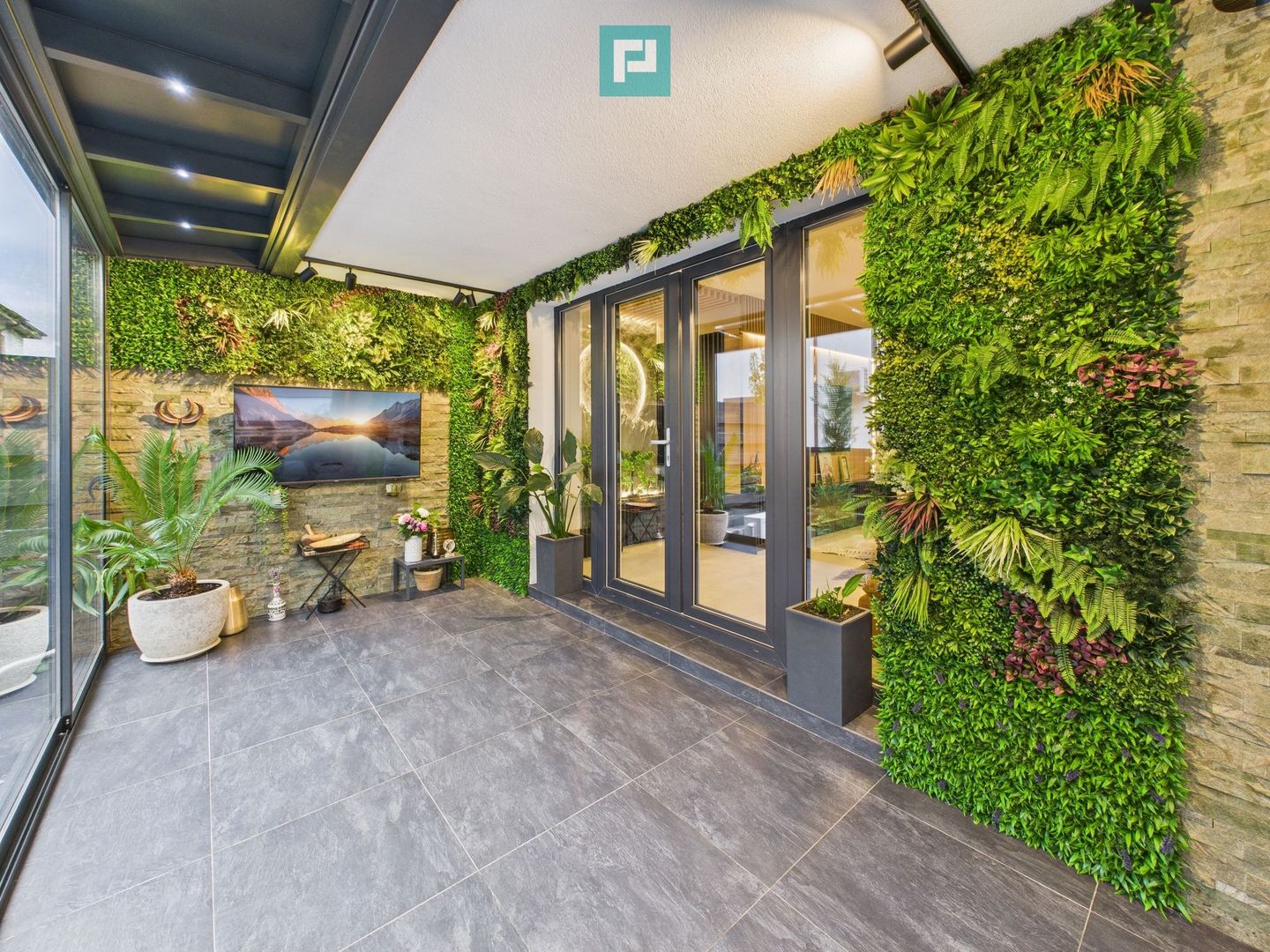 Casă modernă cu 5 camere, 4 băi și terasă închisă – Otopeni, central - Poză 31