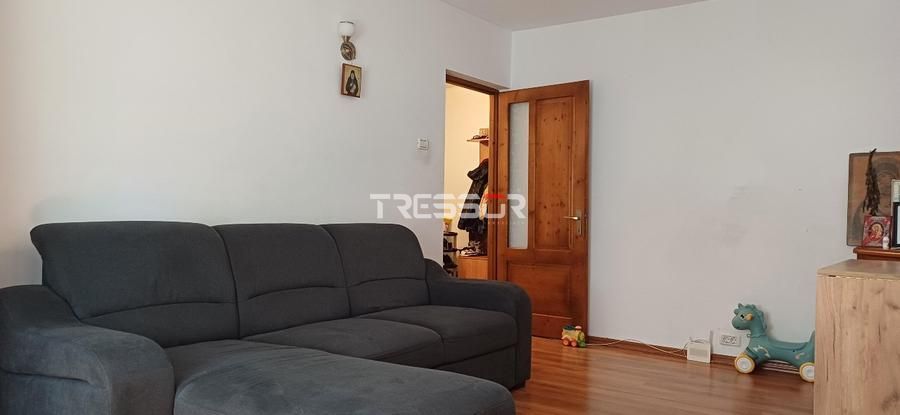 3 camere decomandate de vânzare – Casa de Cultură / Piața Balada - Poză 2