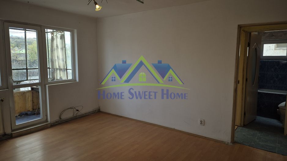 2 camere, zona M5, bloc 26, etaj 2, balcon – Preț bun, negociabil! - Poză 2