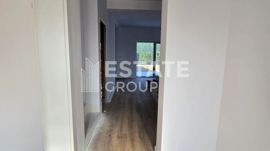 Duplex cu 5 camere despartit prin camera tehnica in Dumbravita - Poză 4