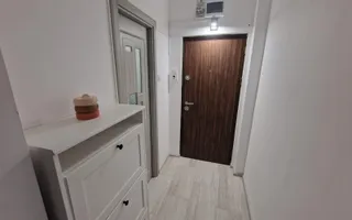 Apartament 2 camere de închiriat în Alexandru cel Bun, renovat integral și mobilat modern - Poză 16