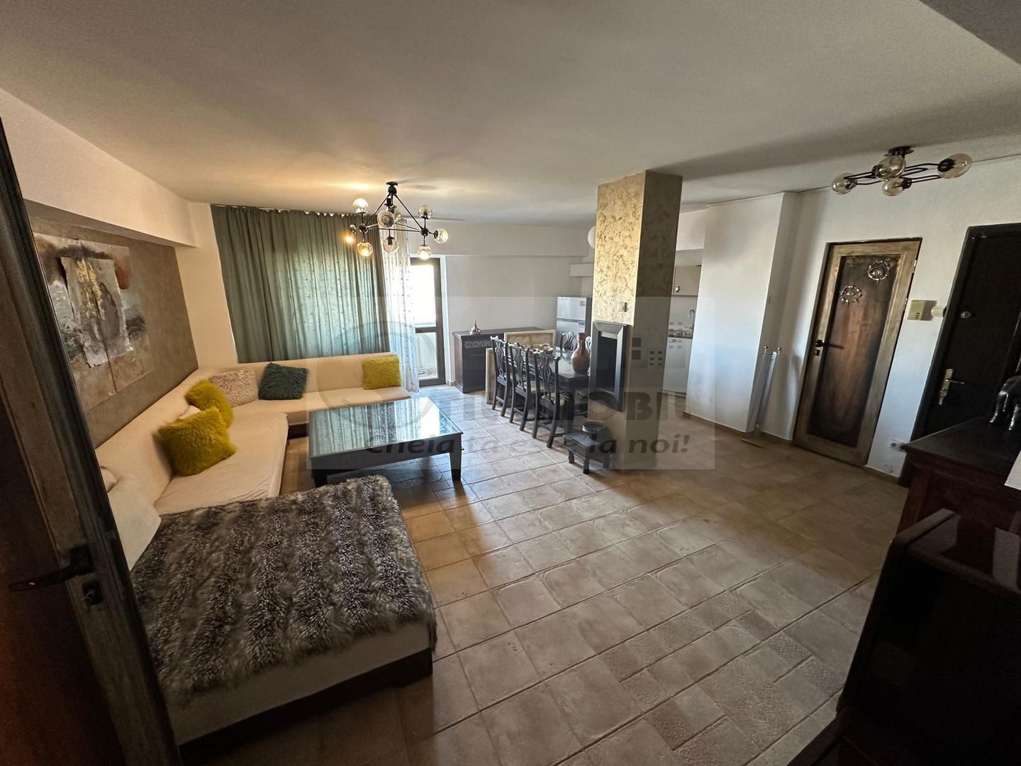 Hala Centrala - Palas - Apartament 4 camere ! - Poză 3