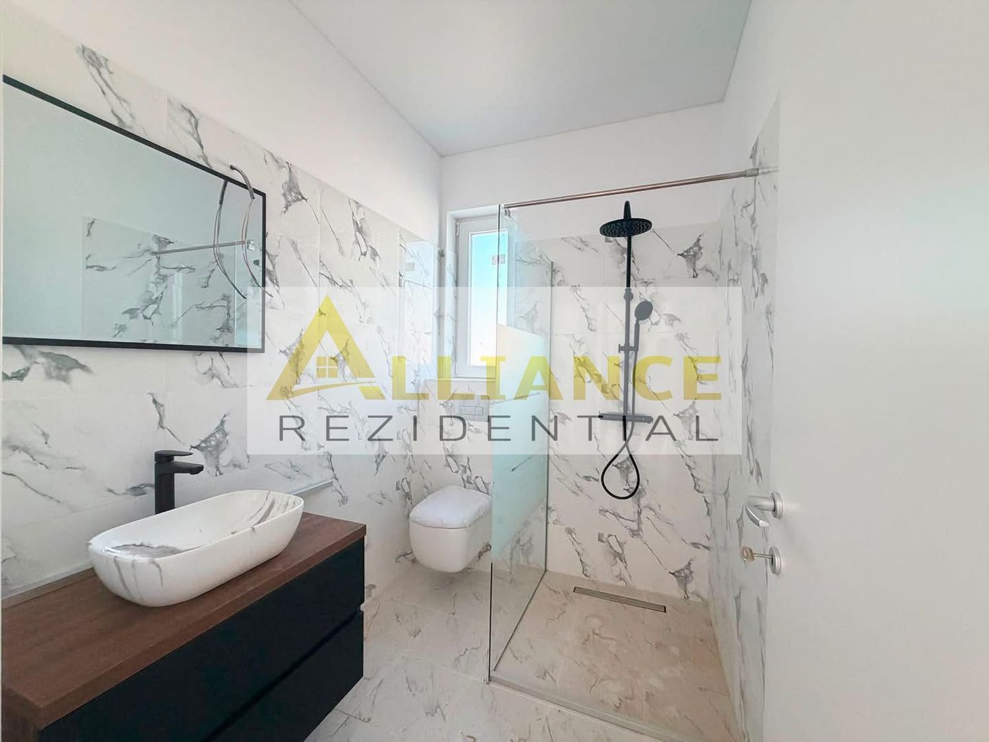 Casă individuală de vânzare în Vidra, amplasată într-o zonă liniștită, - Poză 11