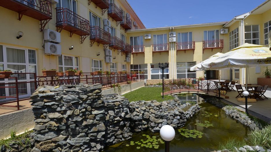 Hotel 45 camere de vânzare în Costinești – aproape de plaja - Poză 3
