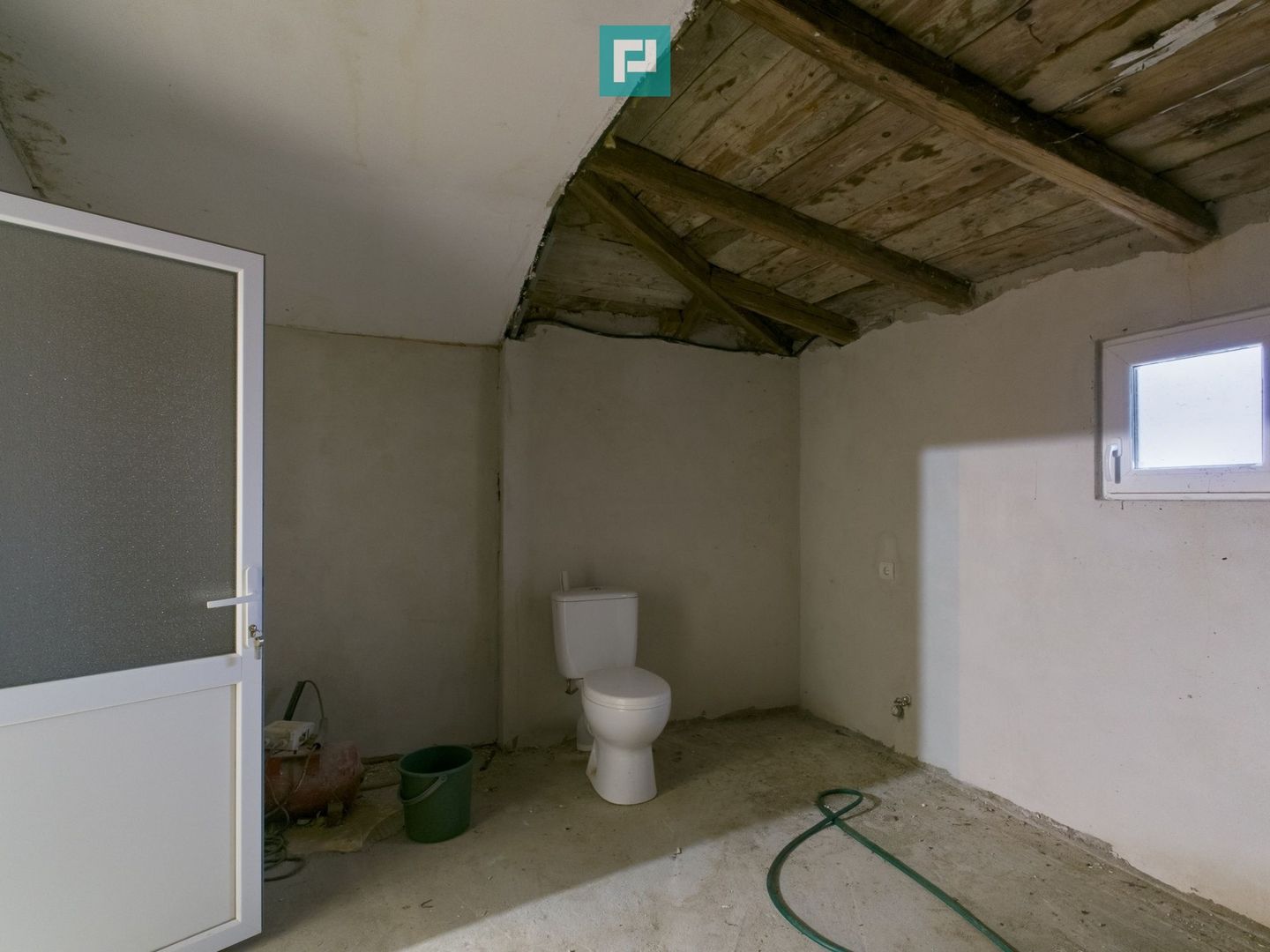 Oportunitate unică! Casă reabilitată parțial în Nitckidorf - Poză 24