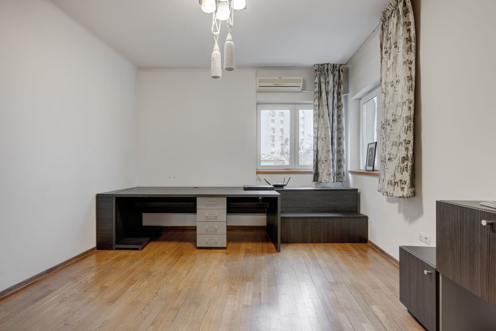 2 Apartamente  in Vila 5 Cam Metrou Basarab Gara de Nord - Poză 8