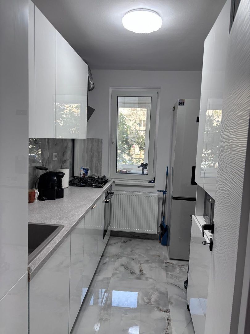 Dambovita | 3 Camere | 2 Bai | Decomandat | Bloc Izolat - Poză 6