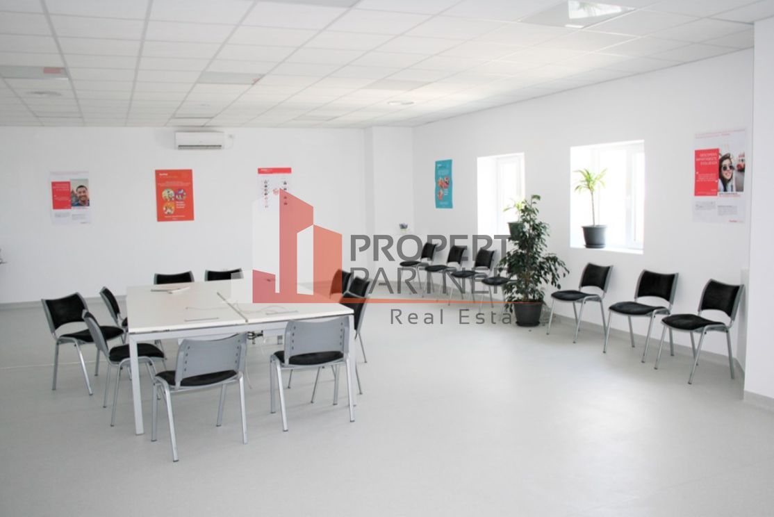 Spatii pentru birouri si depozitare, clasa A - Poză 3