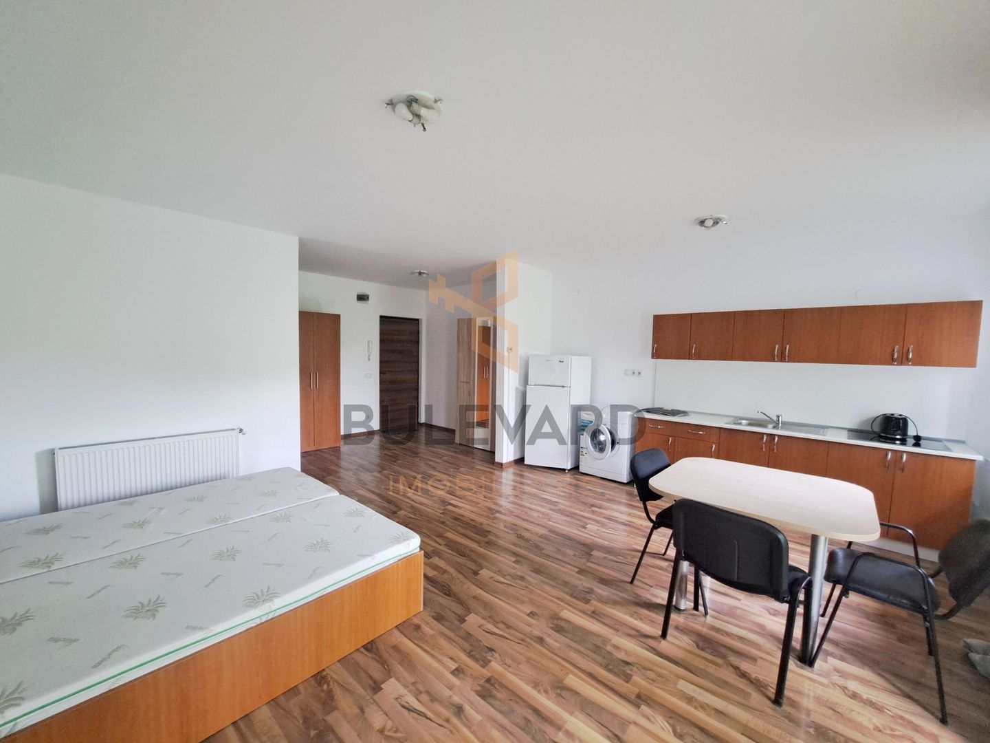 Apartament cu 1 camera 40 mp in zona strazii N. Titulescu! - Poză 5