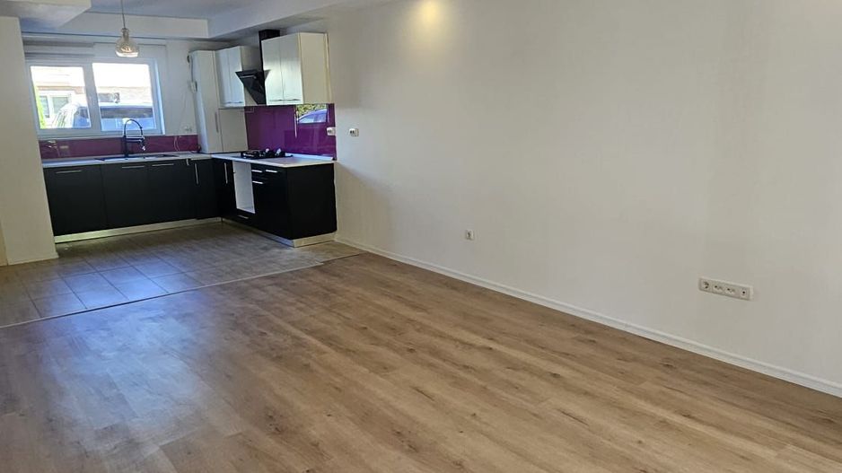 Vila 3 camere in Cosmopolis - Poză 4