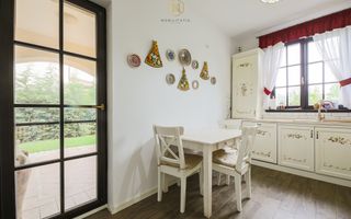 OFERTA VANDUTA - Atmosfera si farmecul unei vacante permanente - Poză 11