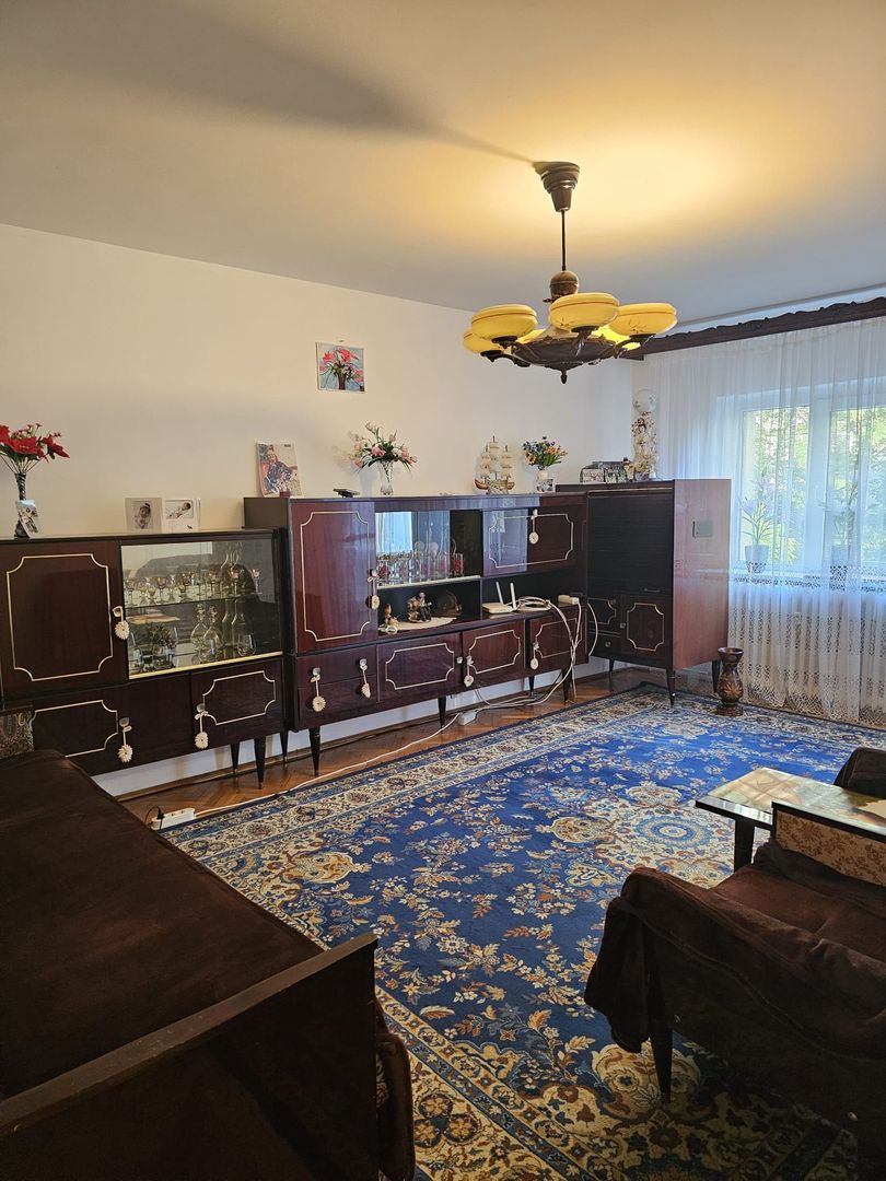 Apartament 3 camere- Lapus, zona Restaurant intim - Poză 2