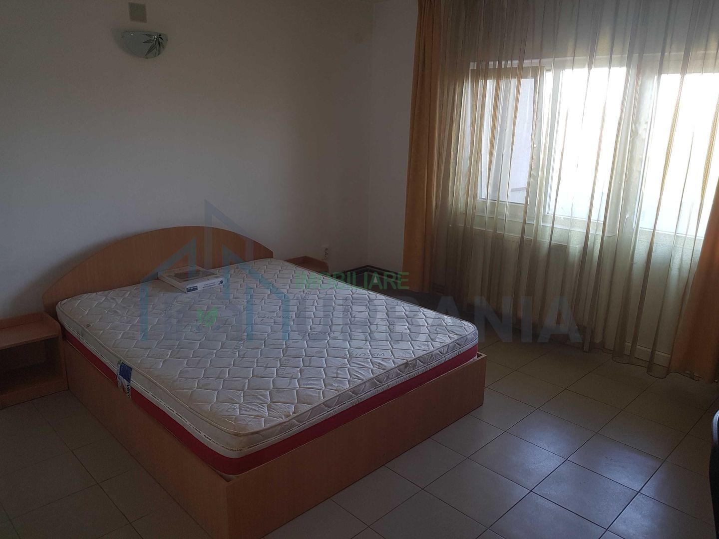 Apartament cu 1 cameră, zona Podul de Fier, Iași – de închiriat - Poză 2