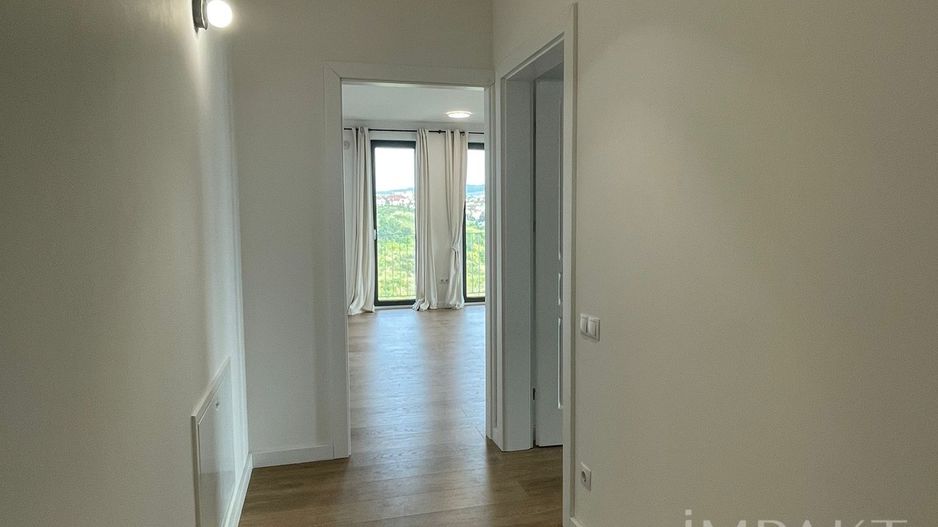 Apartament 2 Camere Nemobilat, Ideal pentru Birouri - Poză 5