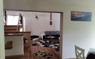 Persoană fizică vănd casă cu etaj strada.Moara de Vănt - Poză 4